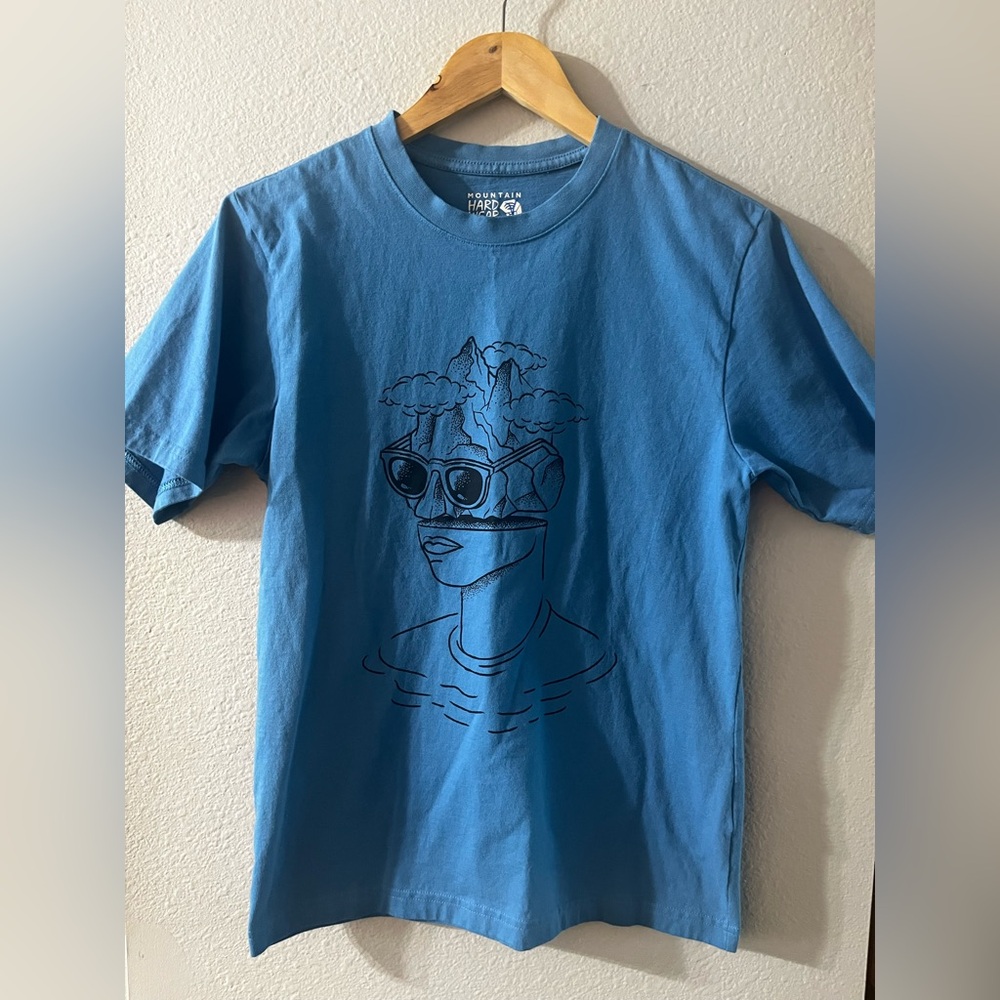Men's Mountain Hardwear SZ XS Blue "Thinking Man" Graphic‎ T-Shirt